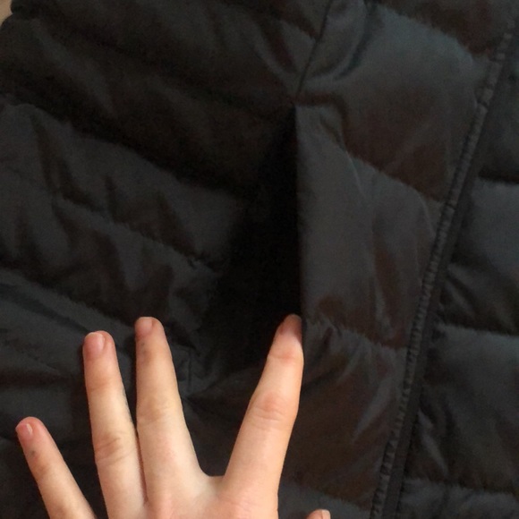 NWT Land’s End down vest - Picture 4 of 8